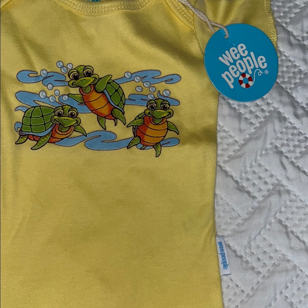 Turtle Print Top - Picture 3 of 5